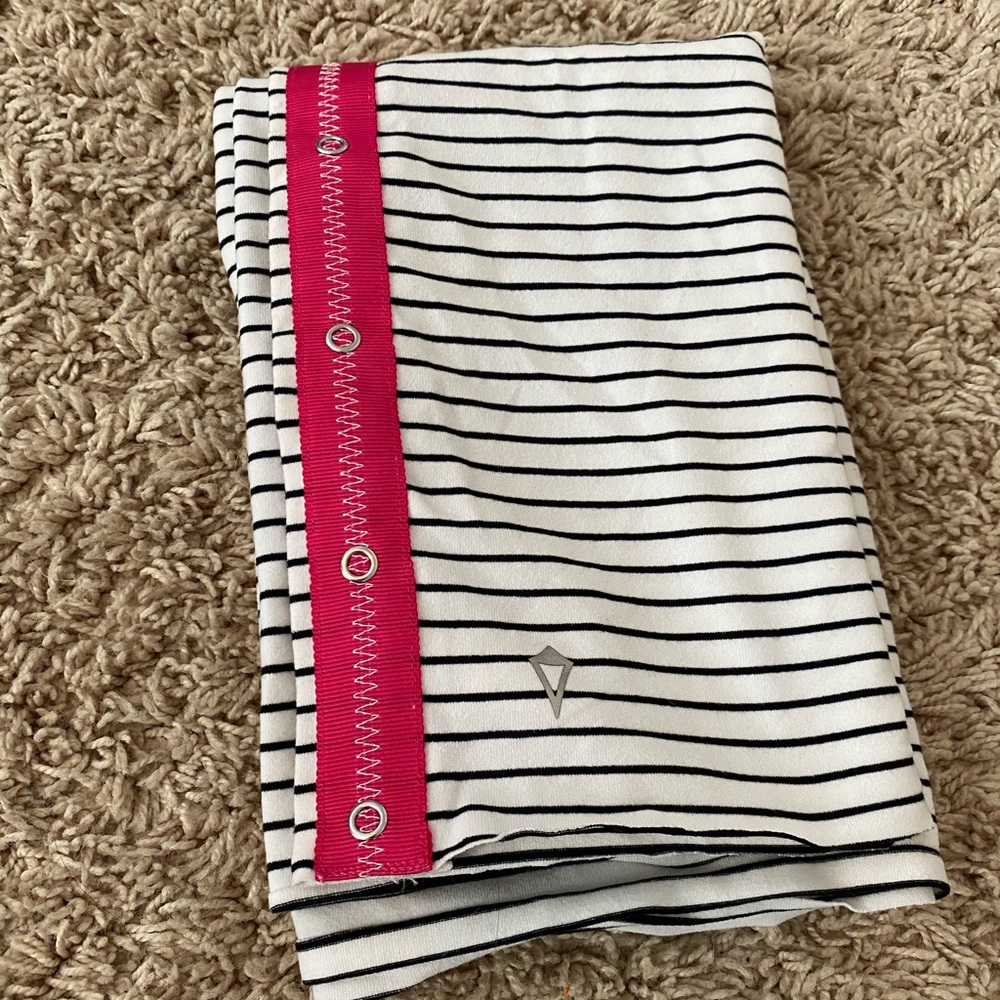 Ivivva scarf